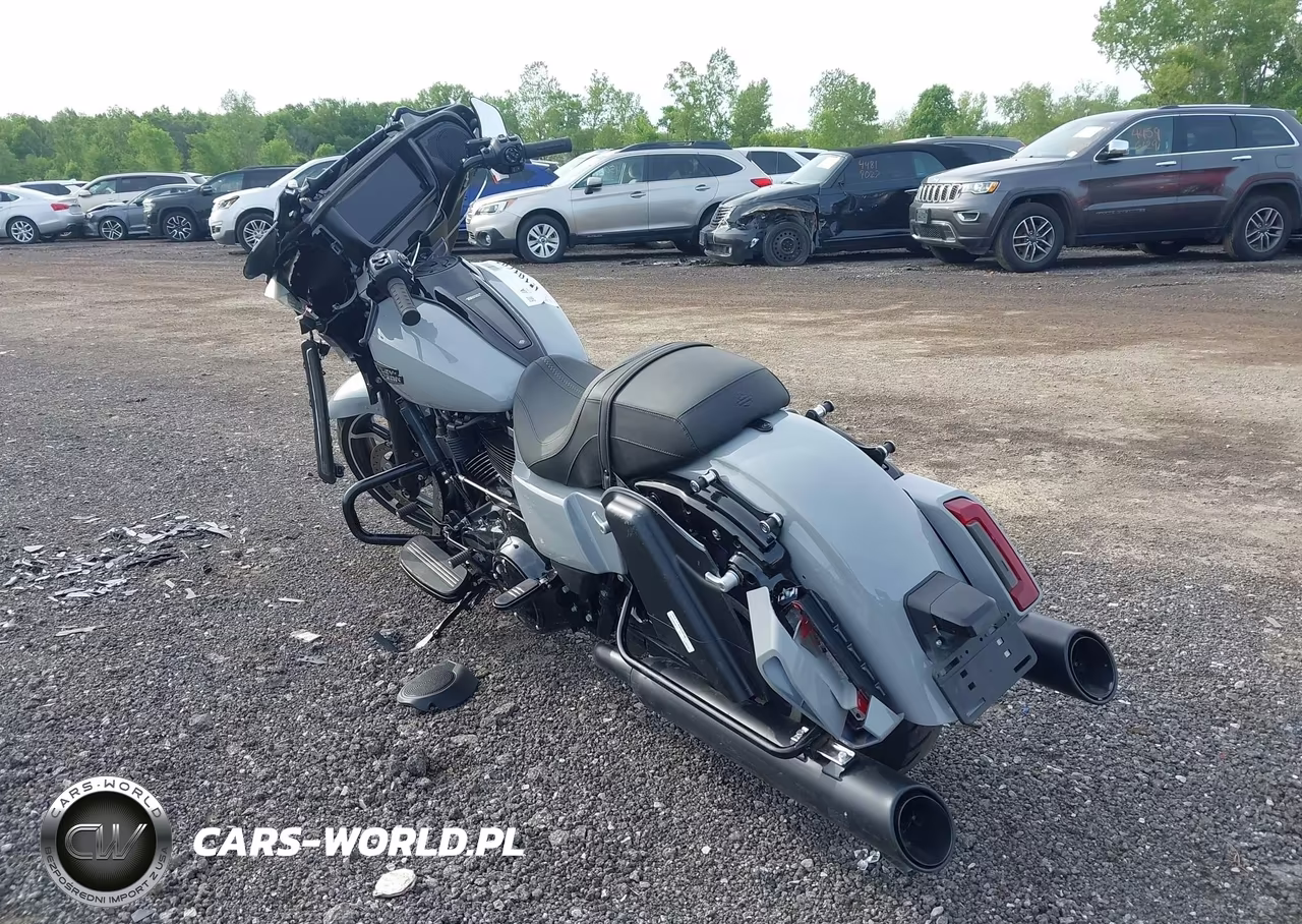 2025 Harley-Davidson Flhx VIN:1HD1KB714SB628562 - 3