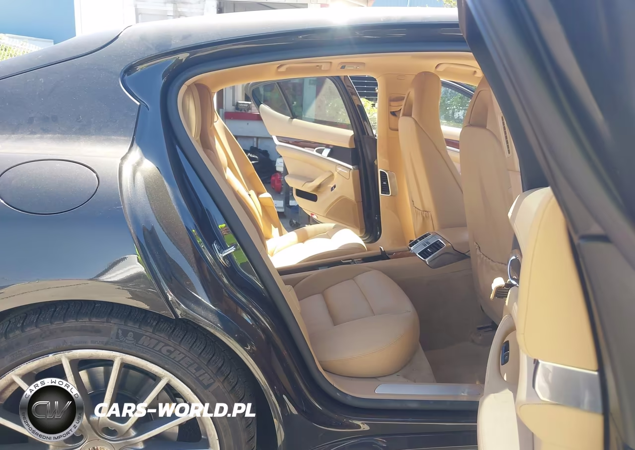 2012 Porsche Panamera 4 VIN:WP0AA2A7XCL010434 - 8