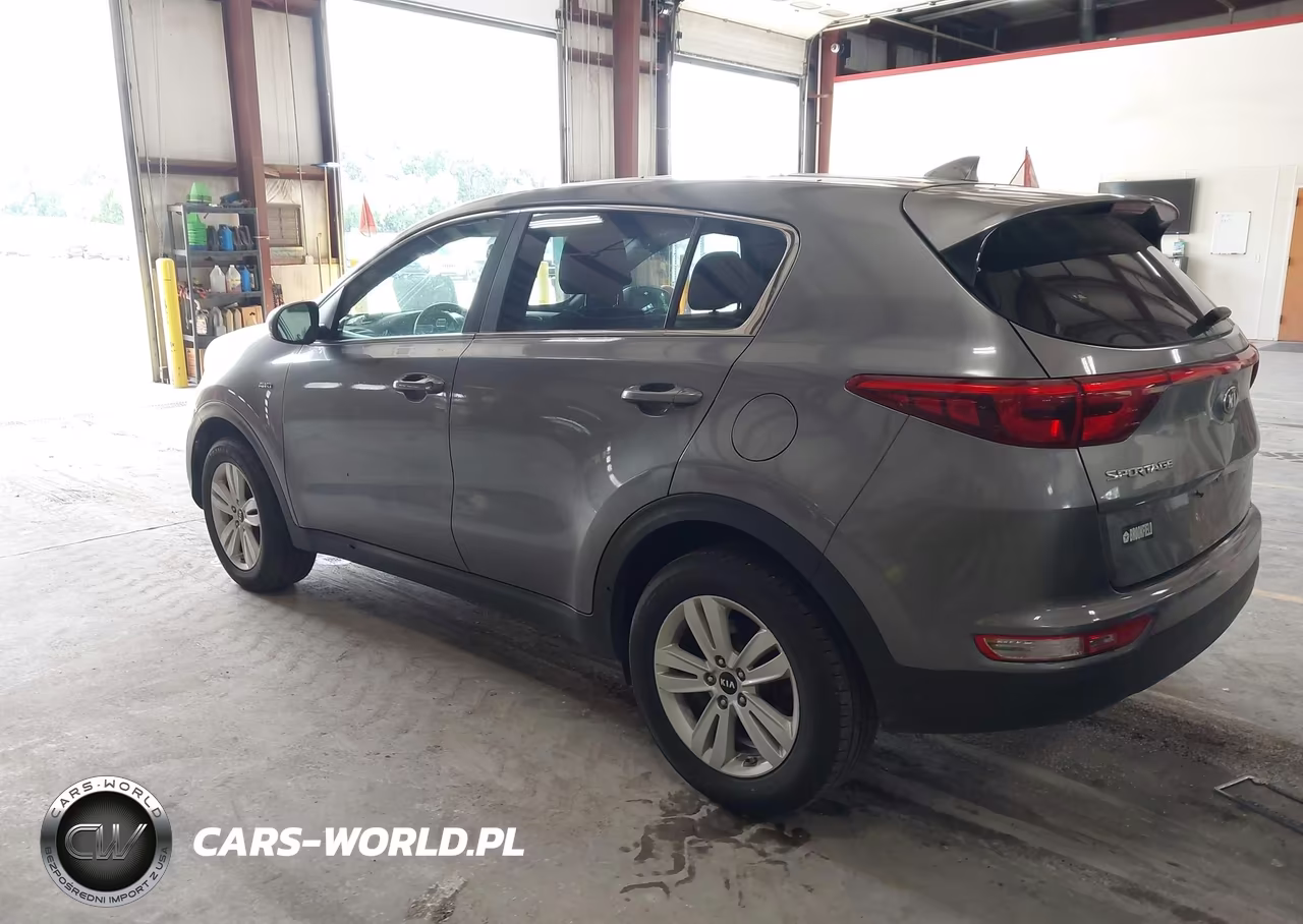 2018 Kia Sportage Lx VIN:KNDPMCACXJ7341346 - 3