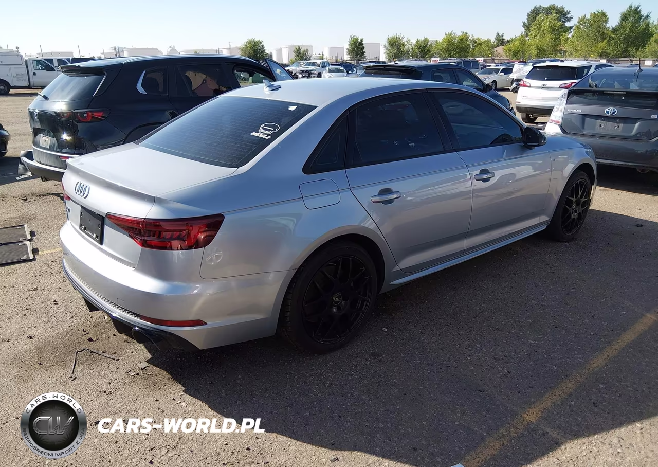 2018 Audi A4 2.0T Premium VIN:WAUDNAF45JA036990 - 4