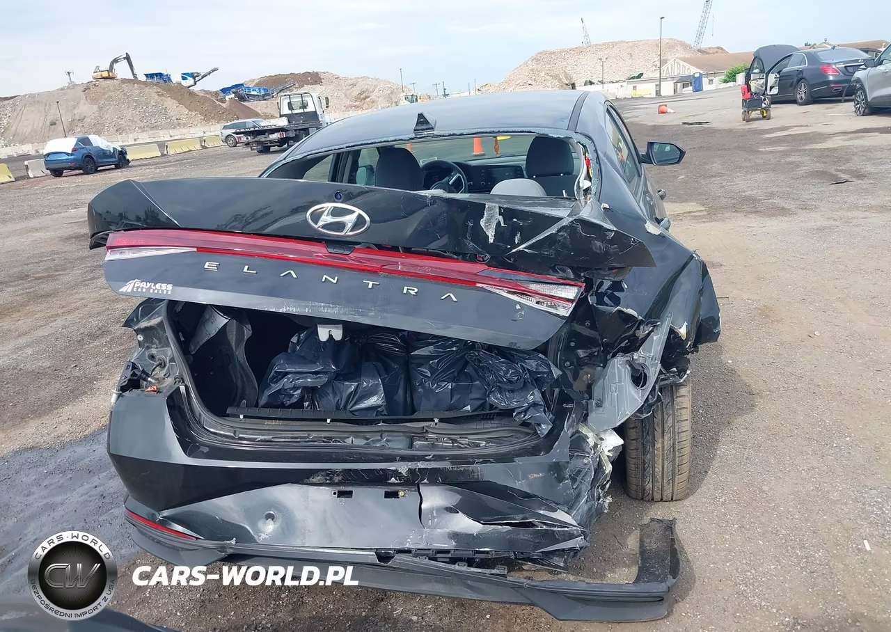 2021 Hyundai Elantra Sel VIN:5NPLM4AG2MH002426 - 16