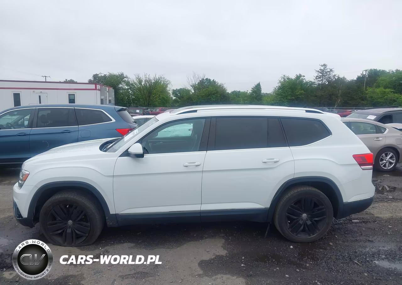 2018 Volkswagen Atlas 3.6L V6 Sel VIN:1V2MR2CA1JC581661 - 14