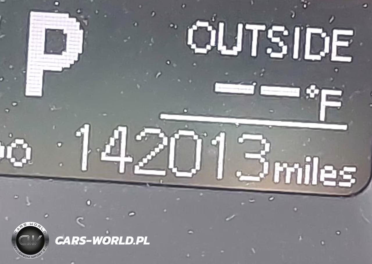 2018 Toyota Corolla Le VIN:5YFBURHE6JP831625 - 15
