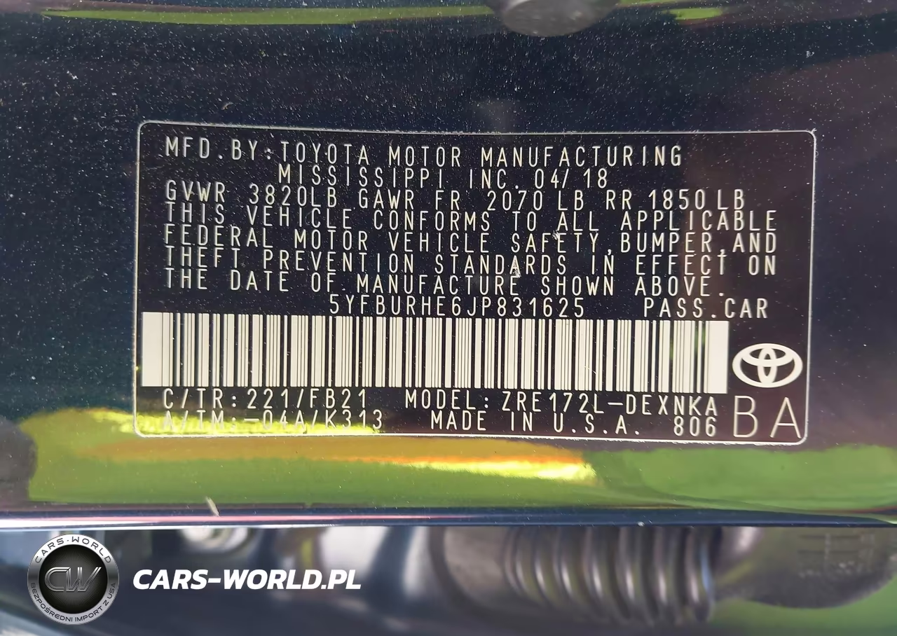 2018 Toyota Corolla Le VIN:5YFBURHE6JP831625 - 9