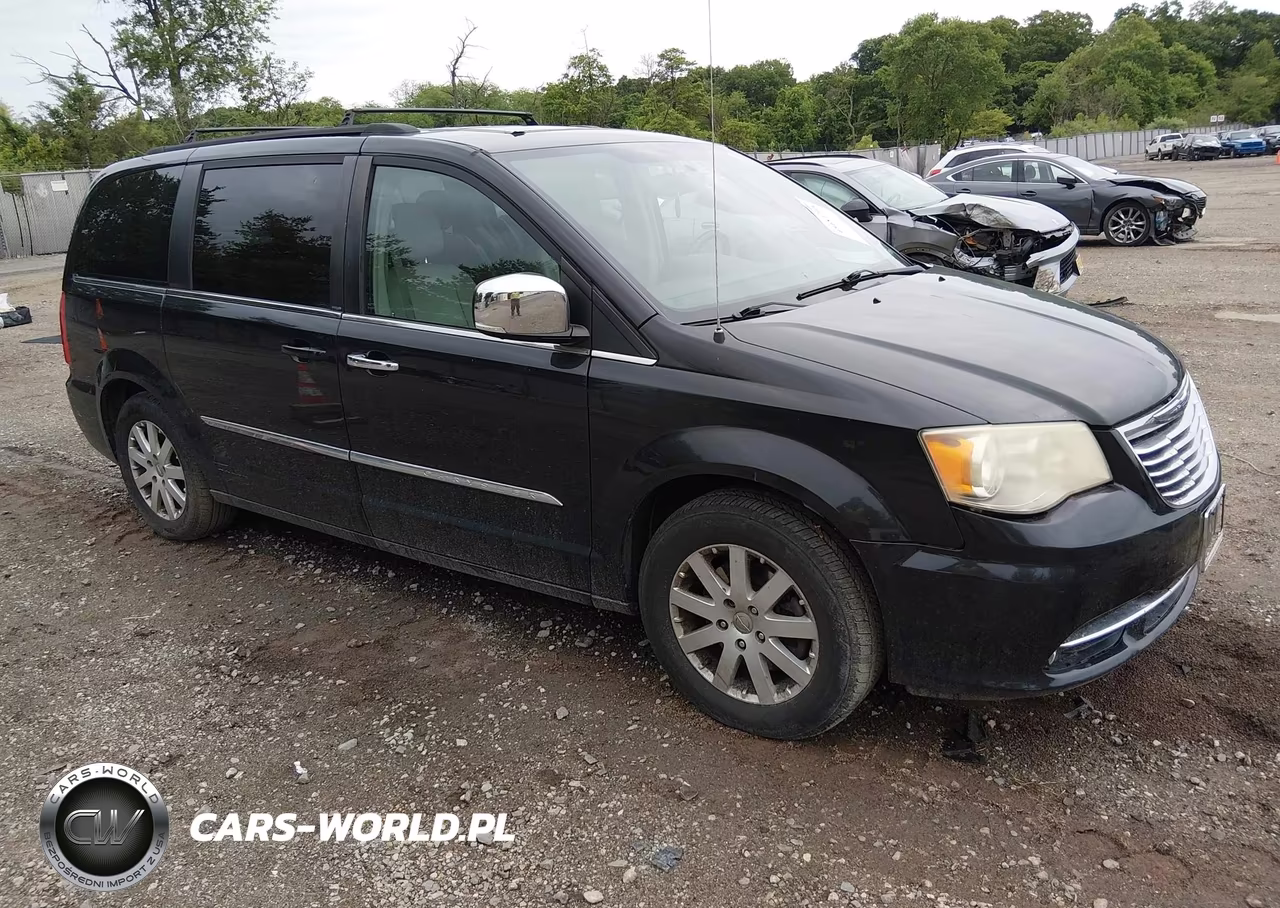 2012 Chrysler Town & Country Touring-L