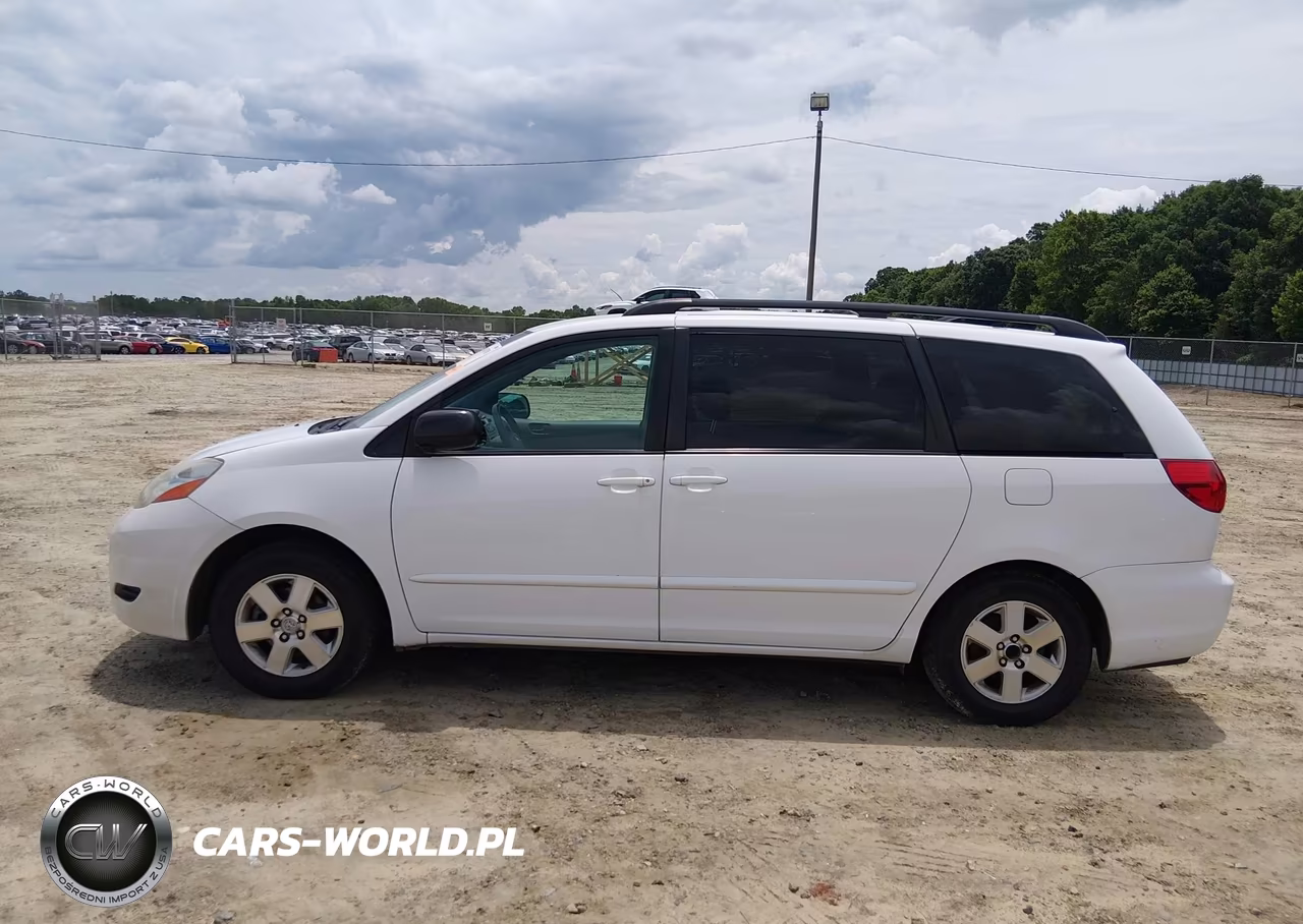 2009 Toyota Sienna Le VIN:5TDZK23C79S232740 - 14