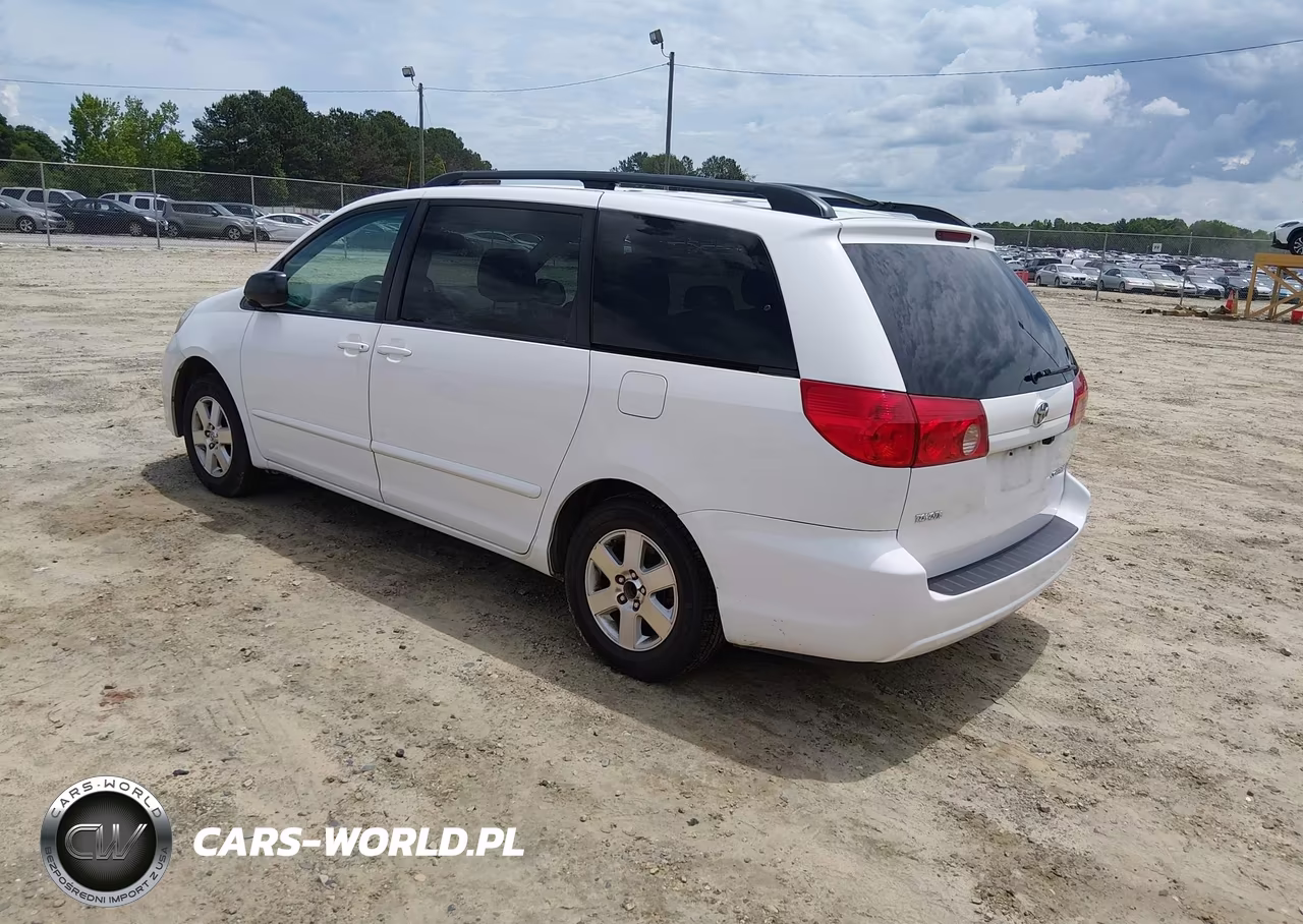 2009 Toyota Sienna Le VIN:5TDZK23C79S232740 - 3