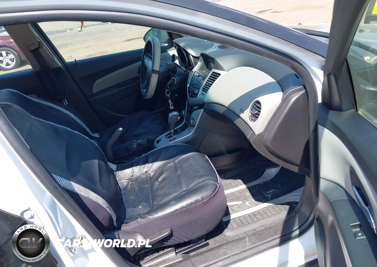 2014 Chevrolet Cruze Ls Auto VIN:1G1PA5SG0E7138292 - 5