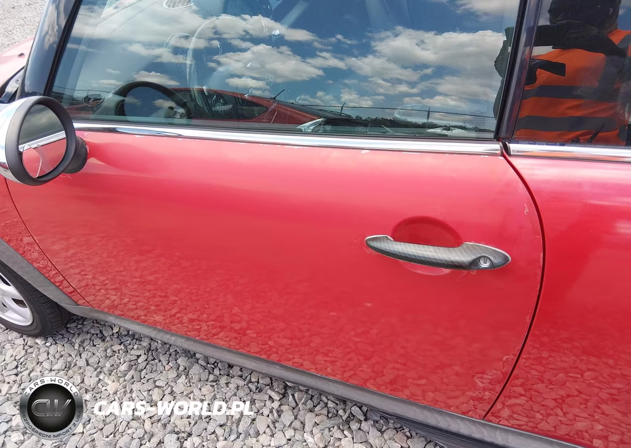2007 Mini Cooper VIN:WMWMF33557TT54806 - 13