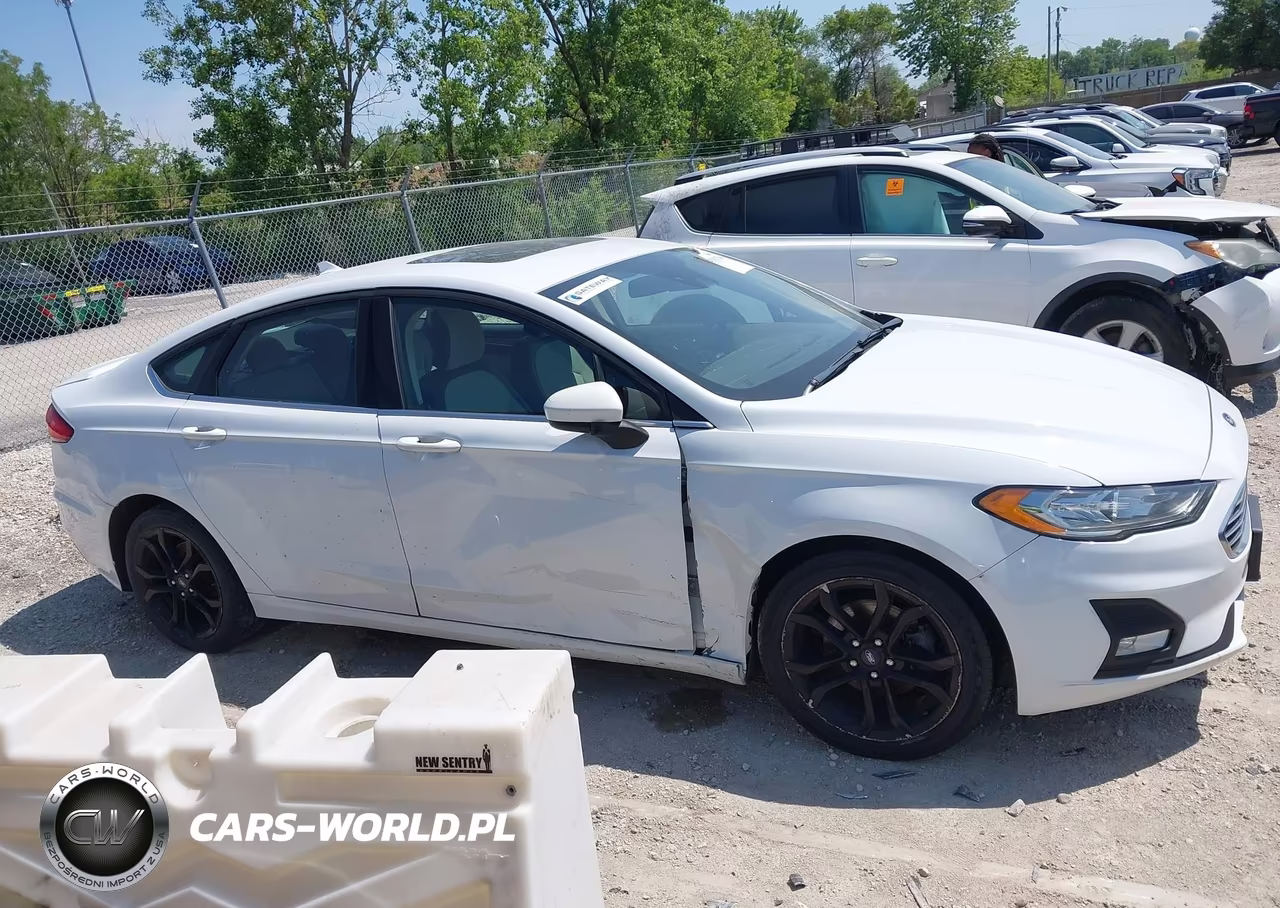 2019 Ford Fusion Se VIN:3FA6P0HD1KR254709 - 13