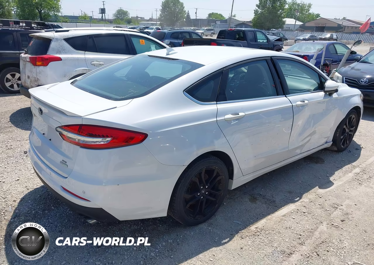 2019 Ford Fusion Se VIN:3FA6P0HD1KR254709 - 4