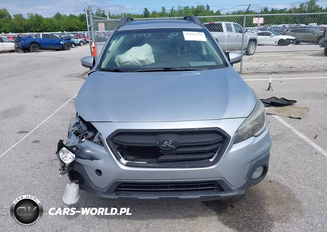 2018 Subaru Outback 2.5I Premium VIN:4S4BSAHC6J3305764 - 12