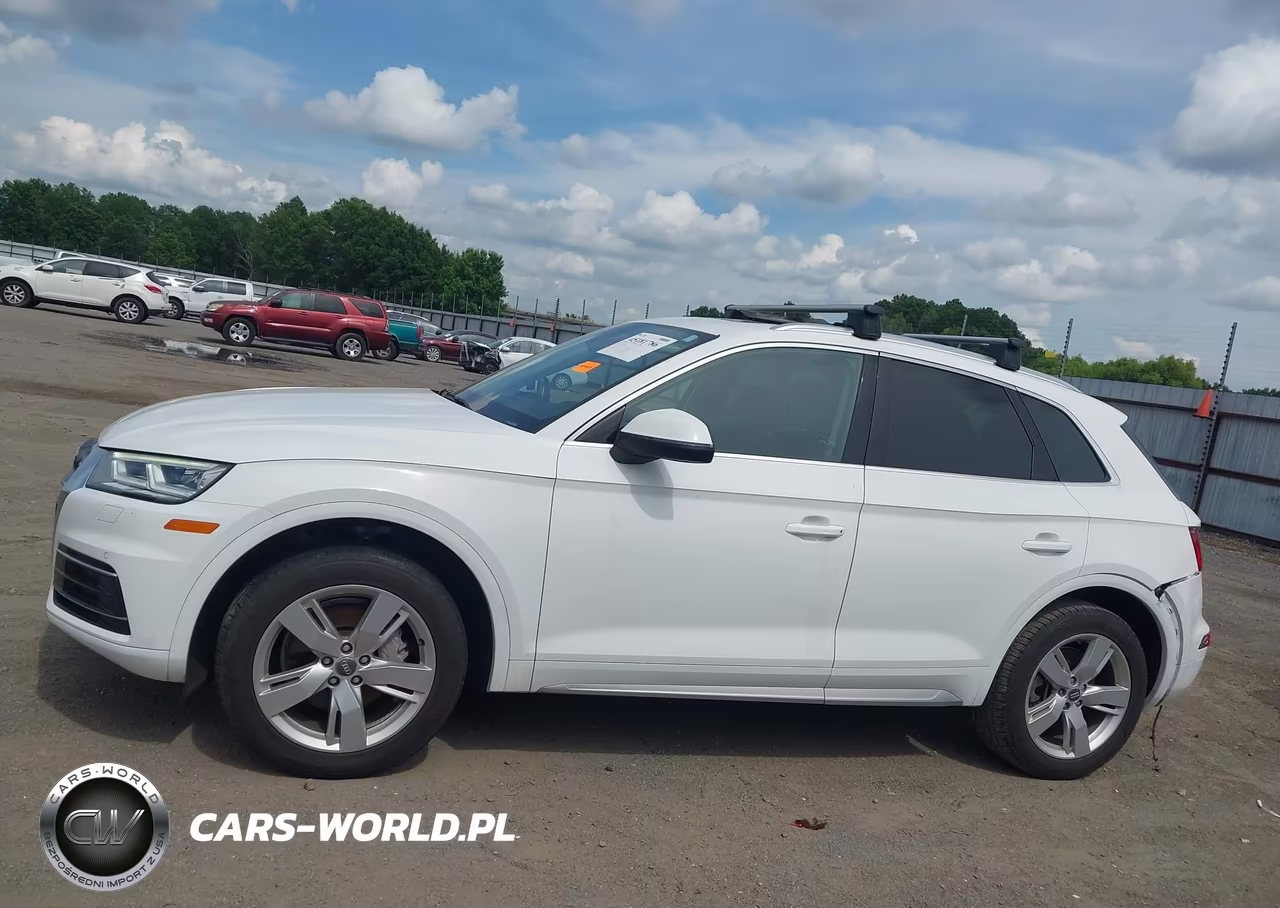 2019 Audi Q5 45 Premium VIN:WA1BNAFY4K2098836 - 14