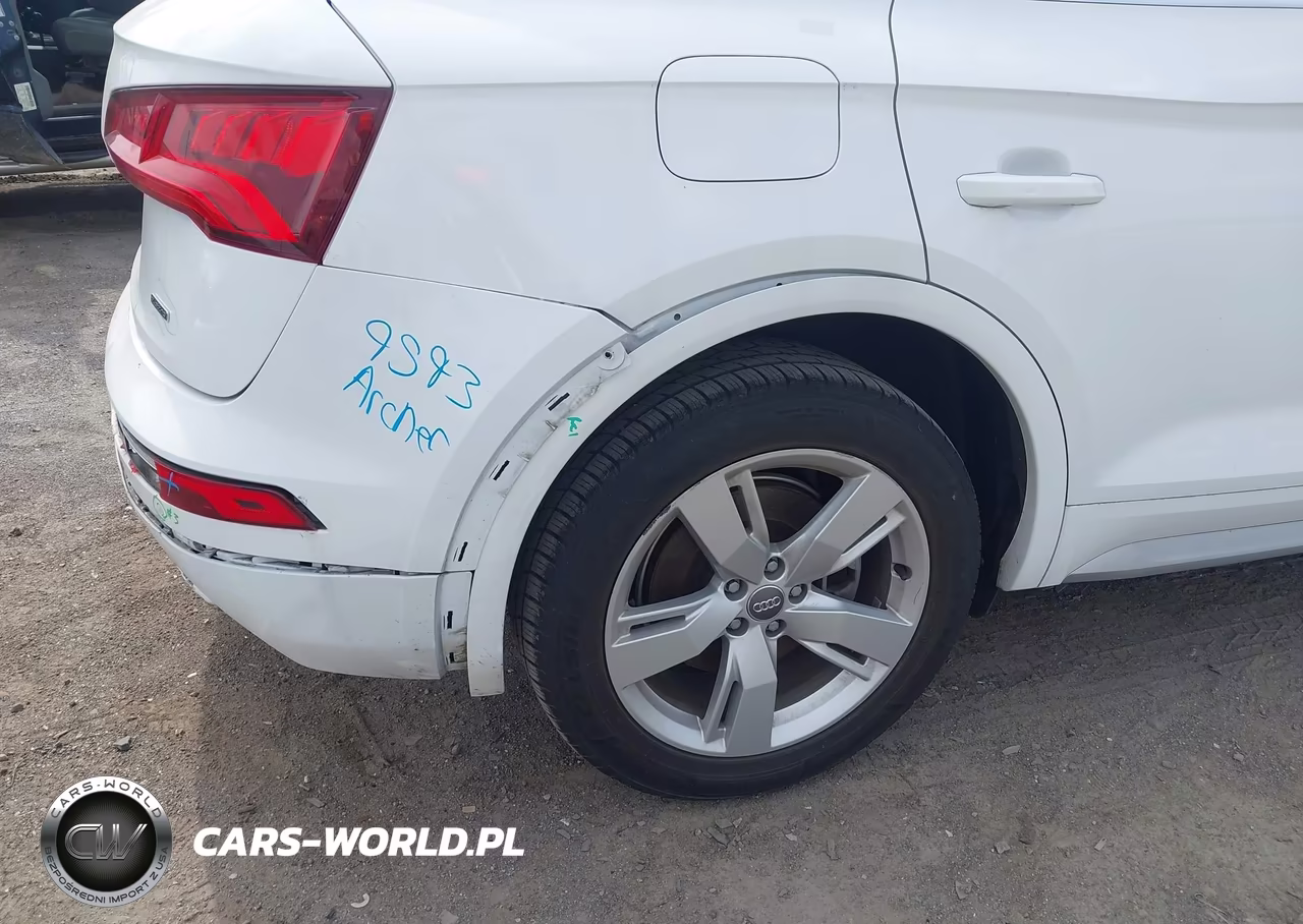 2019 Audi Q5 45 Premium VIN:WA1BNAFY4K2098836 - 17