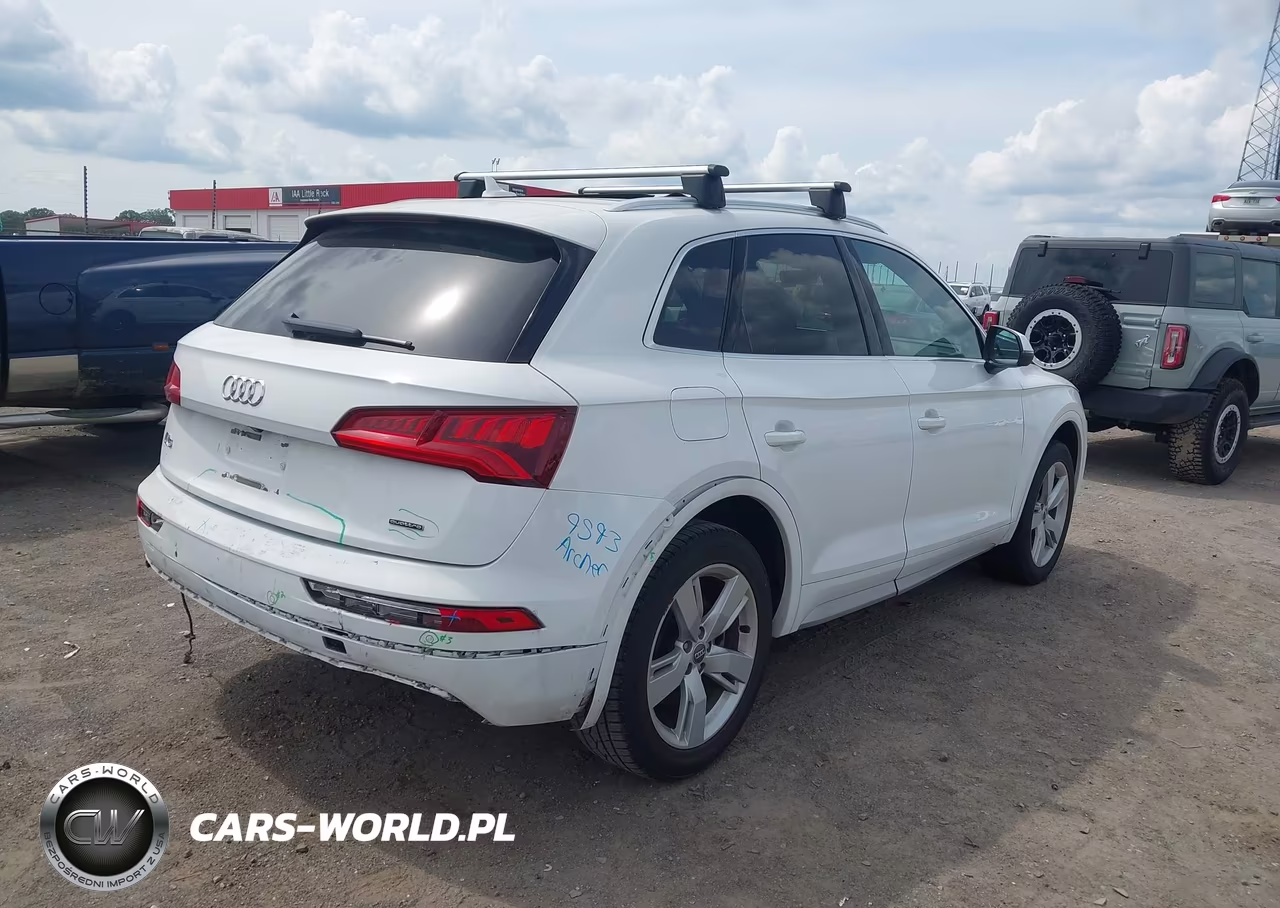 2019 Audi Q5 45 Premium VIN:WA1BNAFY4K2098836 - 4
