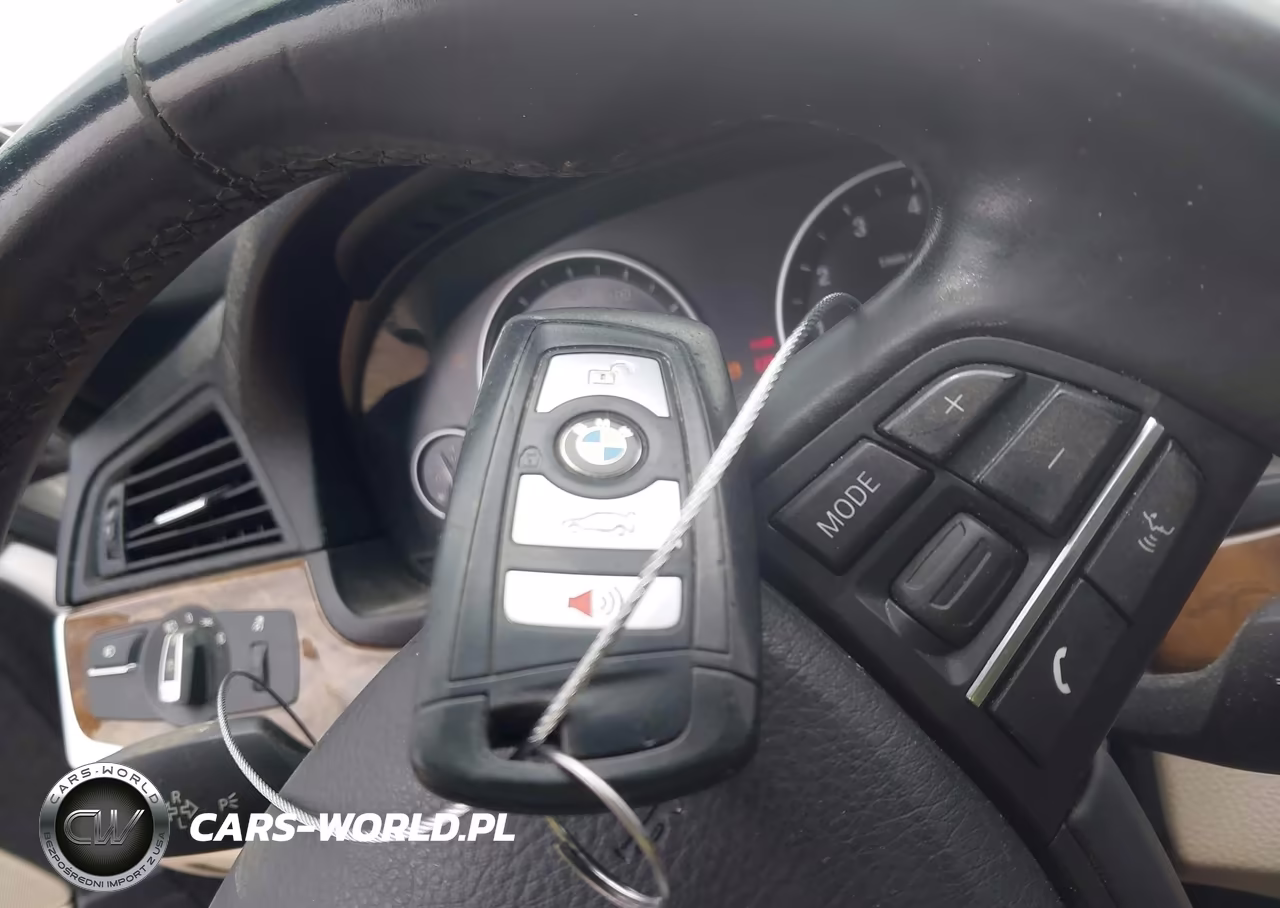 2013 BMW 535I VIN:WBAFR7C53DC820803 - 11