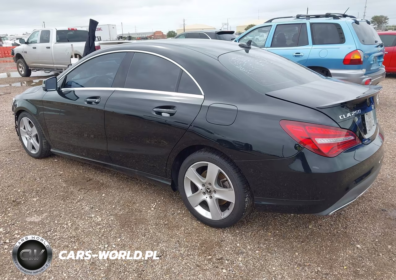 2018 Mercedes-Benz Cla 250 VIN:WDDSJ4EB3JN587425 - 3
