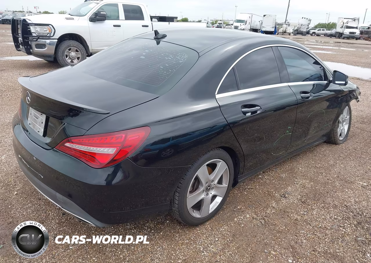 2018 Mercedes-Benz Cla 250 VIN:WDDSJ4EB3JN587425 - 4