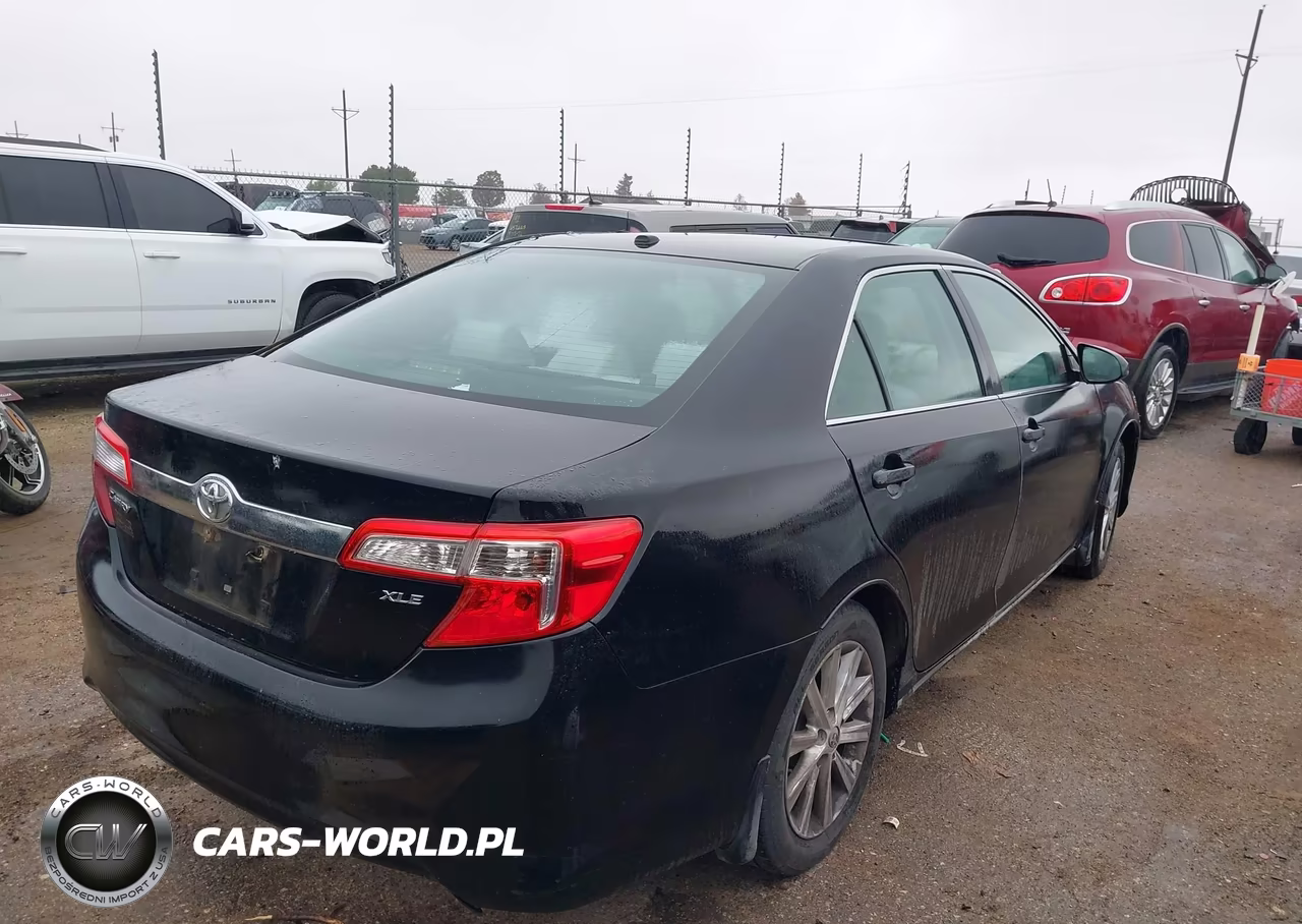 2014 Toyota Camry Xle VIN:4T4BF1FK4ER431156 - 4