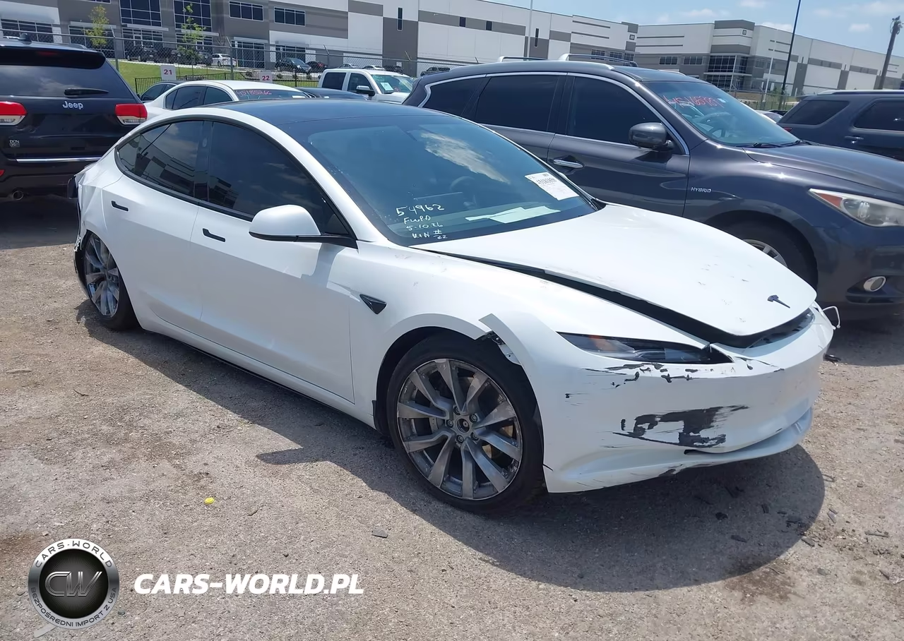 2025 Tesla Model 3 Long Range All-Wheel Drive – zdjęcie 1 z 10