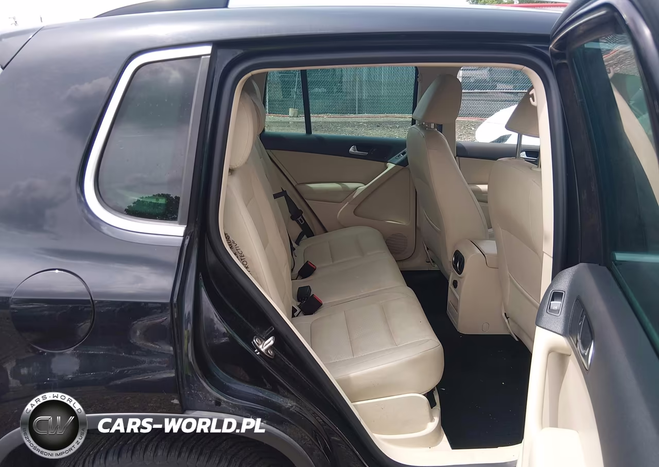 2012 Volkswagen Tiguan Se VIN:WVGBV7AX5CW541864 - 8