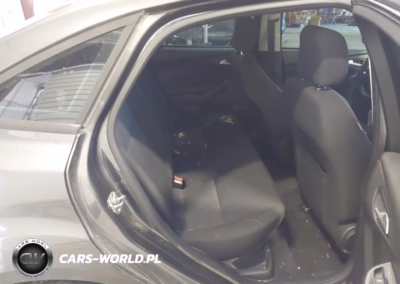 2015 Ford Focus Se VIN:1FADP3F22FL342456 - 8