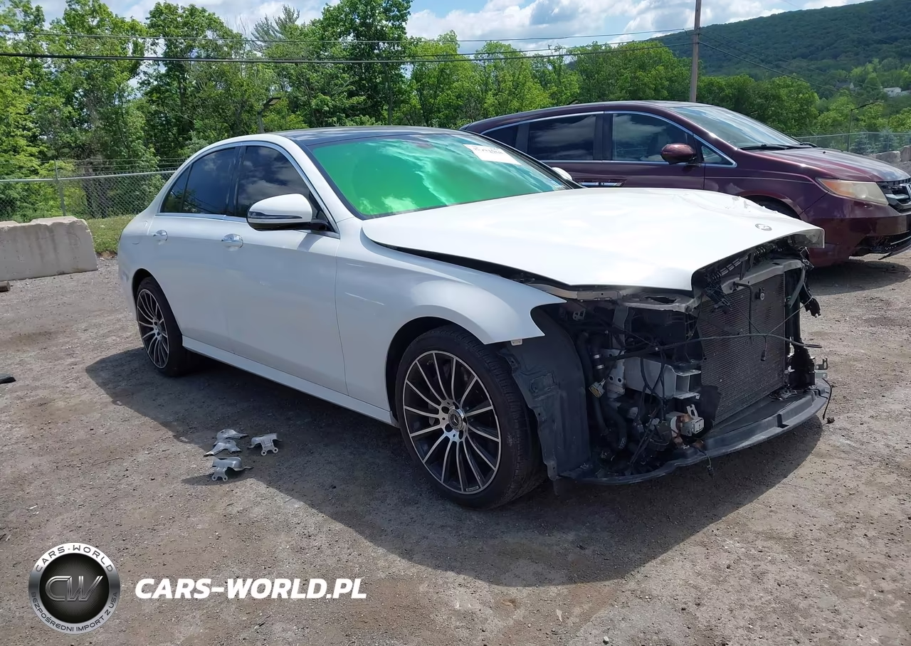 2017 Mercedes-Benz E 300 4Matic