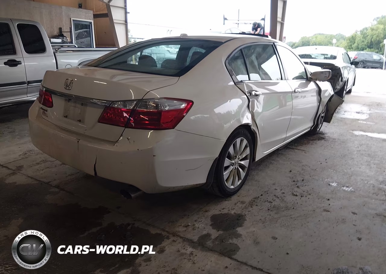 2015 Honda Accord Ex-L VIN:1HGCR2F85FA179796 - 4
