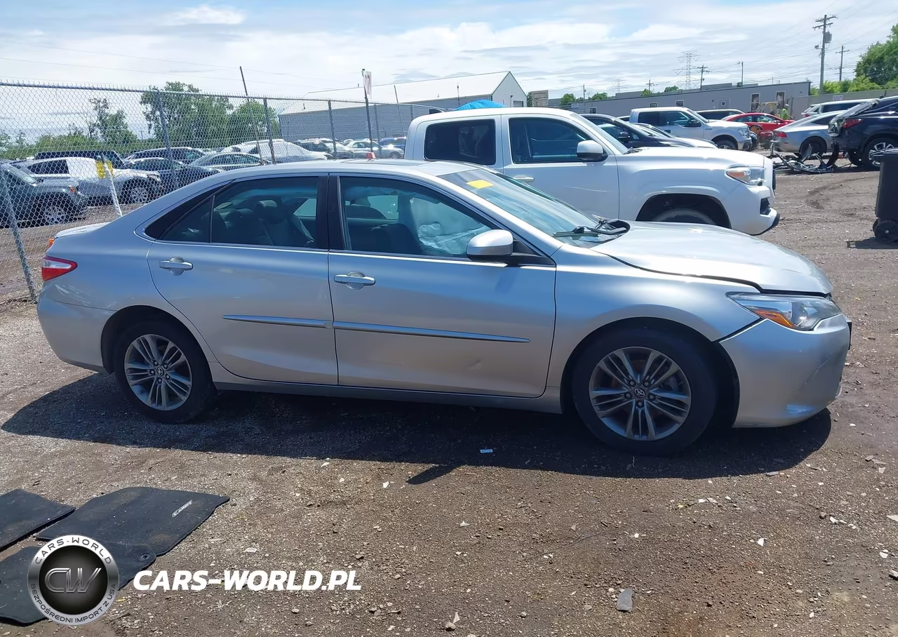 2017 Toyota Camry Se VIN:4T1BF1FK4HU303787 - 13