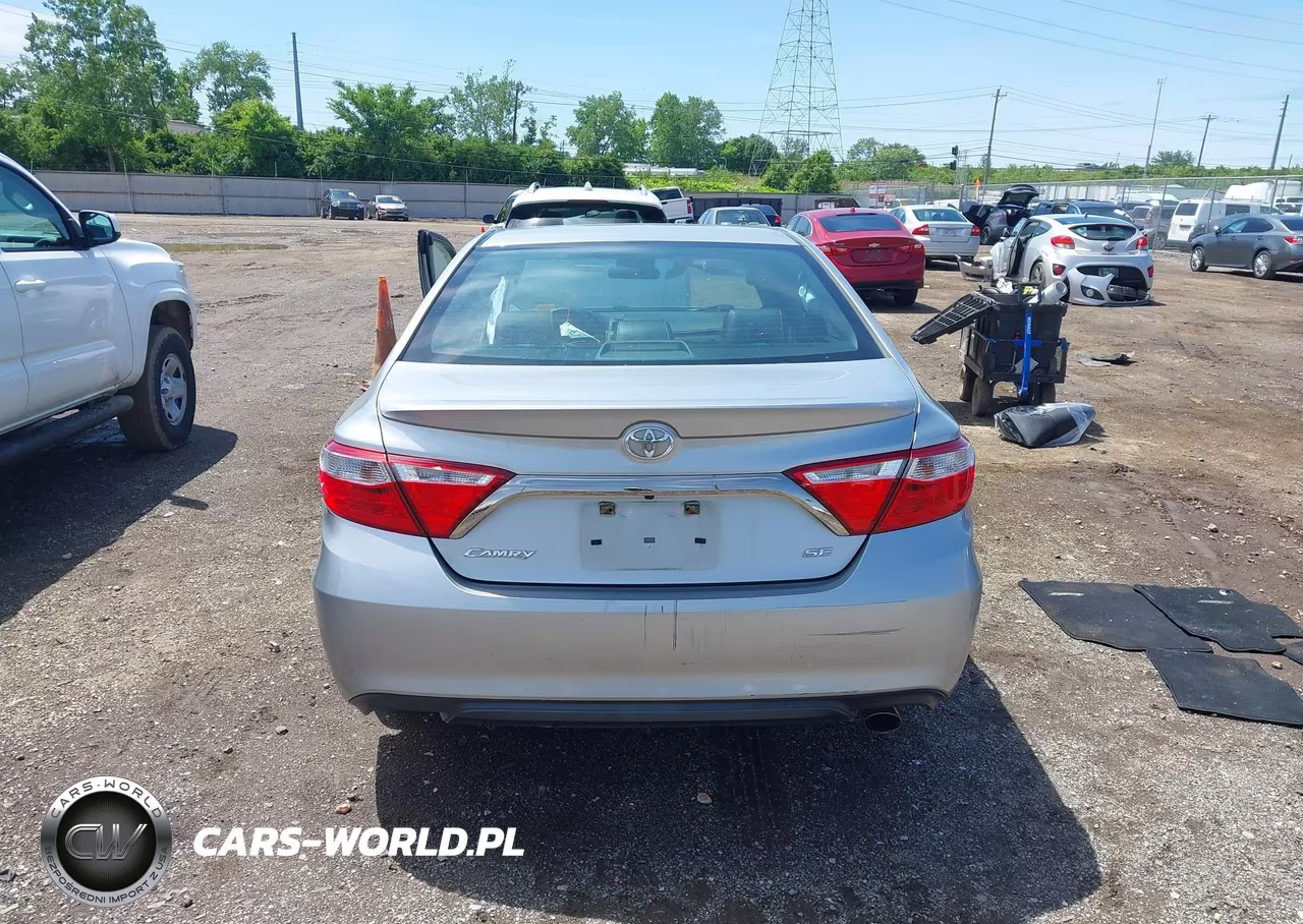 2017 Toyota Camry Se VIN:4T1BF1FK4HU303787 - 16