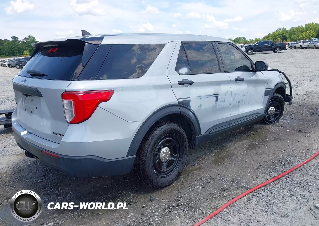 2023 Ford Police Interceptor Utility VIN:1FM5K8AB5PGA32535 - 4