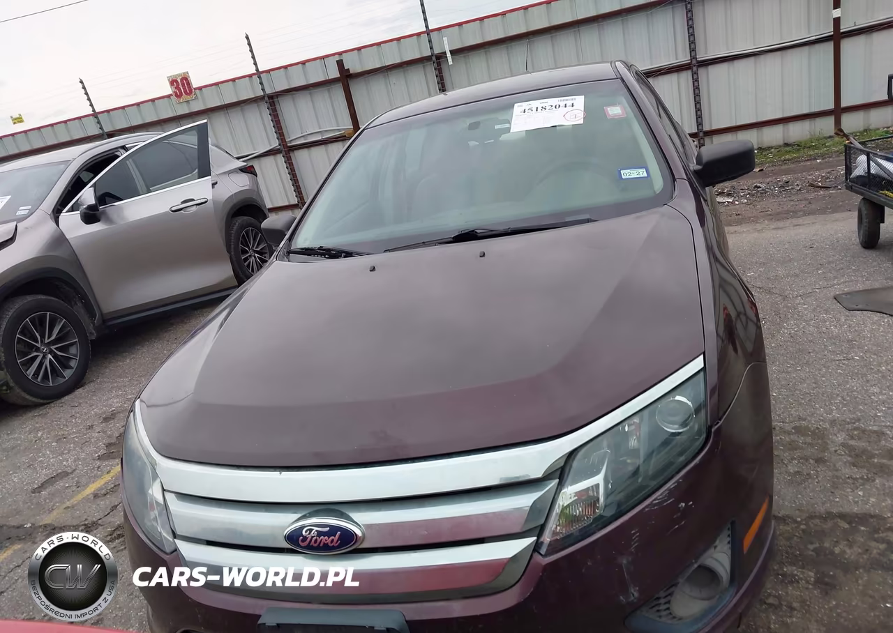 2011 Ford Fusion S VIN:3FAHP0GA0BR226819 - 12