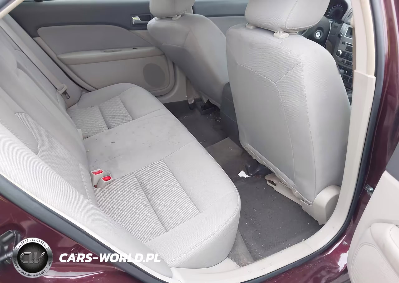 2011 Ford Fusion S VIN:3FAHP0GA0BR226819 - 8