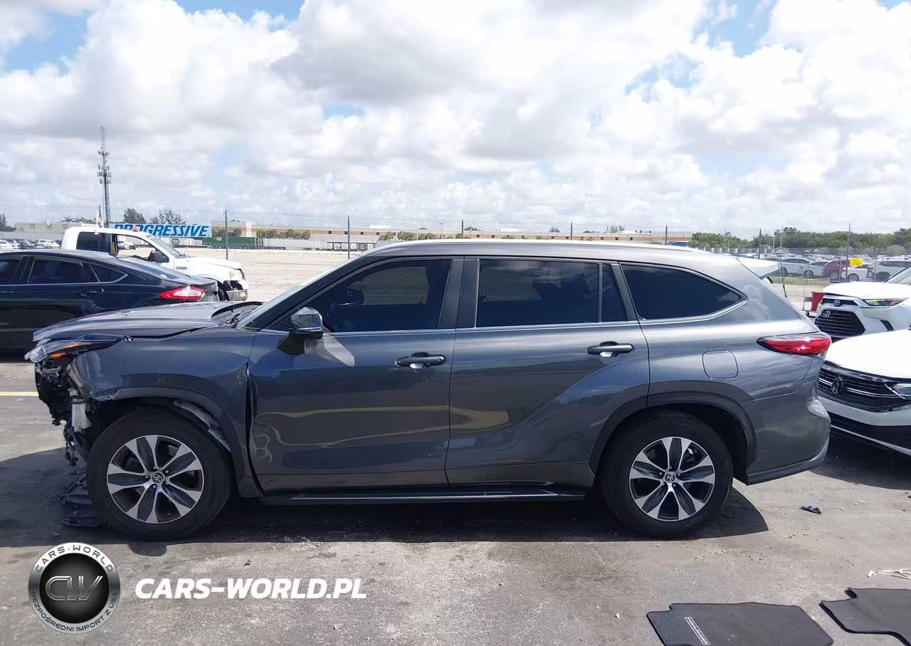 2023 Toyota Highlander Xle VIN:5TDKDRAH9PS039019 - 15