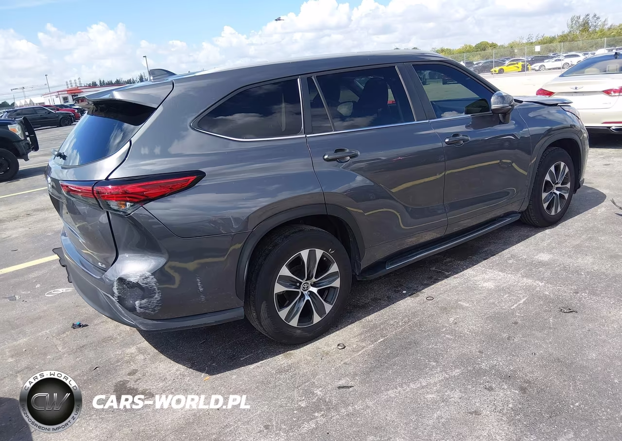 2023 Toyota Highlander Xle VIN:5TDKDRAH9PS039019 - 4