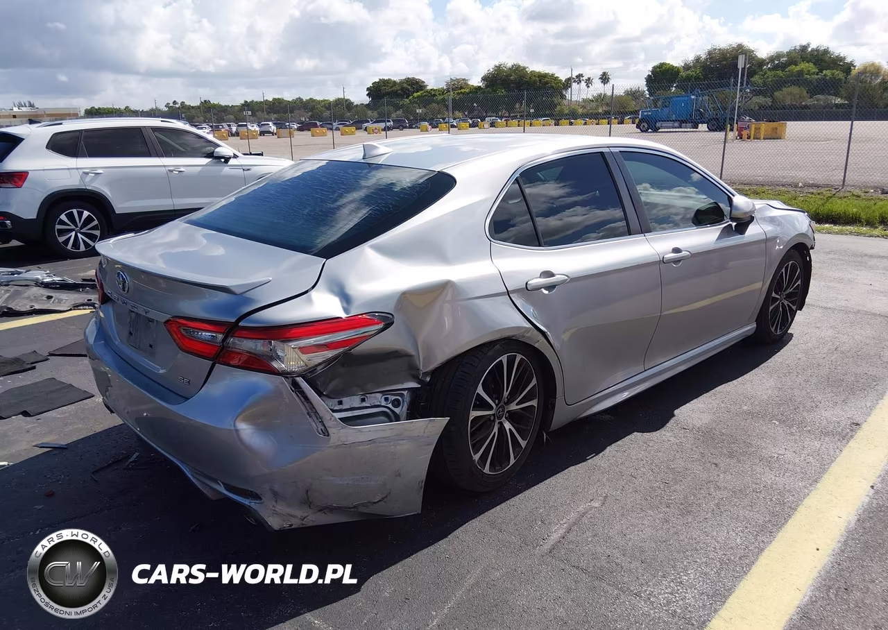 2019 Toyota Camry Se VIN:4T1B11HK8KU163181 - 4