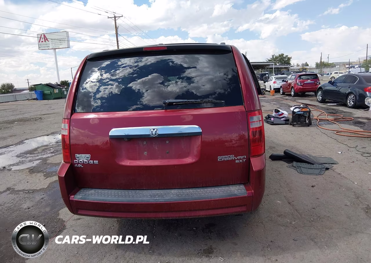 2010 Dodge Grand Caravan Crew VIN:2D4RN6DX2AR420047 - 16