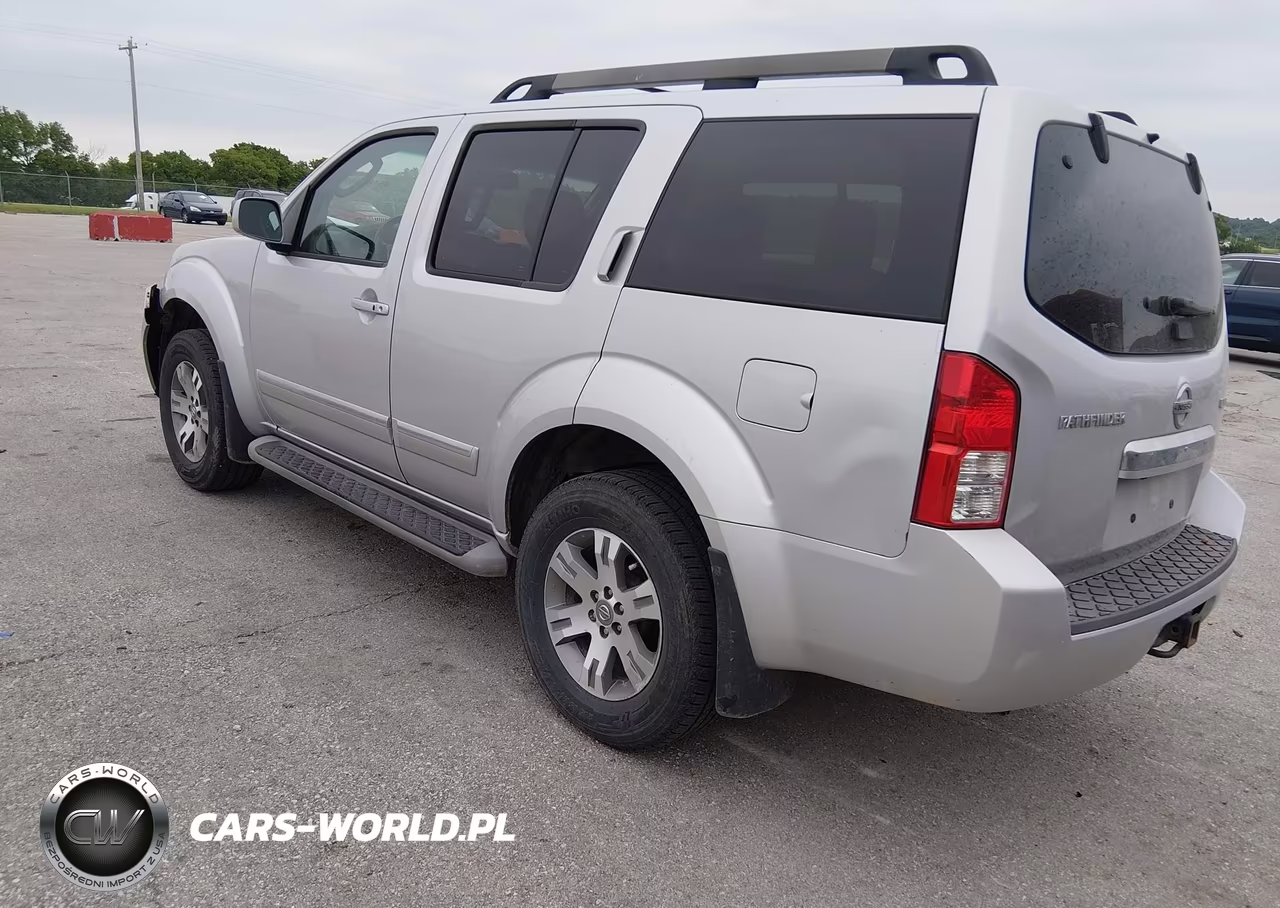 2012 Nissan Pathfinder Silver VIN:5N1AR1NB2CC628893 - 3
