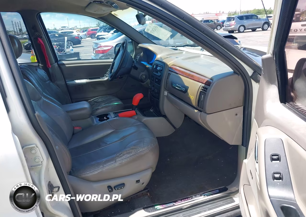 2000 Jeep Grand Cherokee Laredo VIN:1J4G248S8YC172822 - 5
