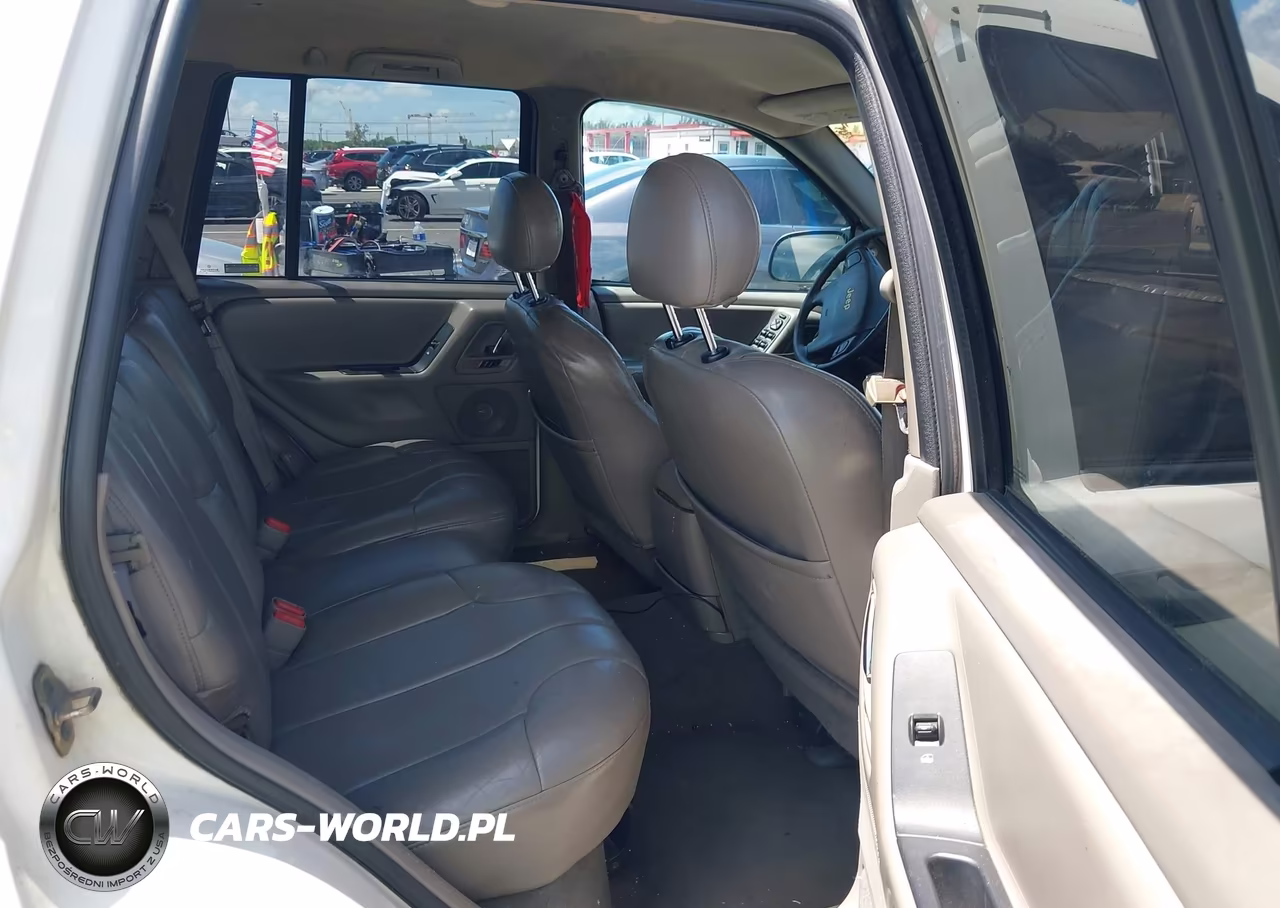 2000 Jeep Grand Cherokee Laredo VIN:1J4G248S8YC172822 - 8