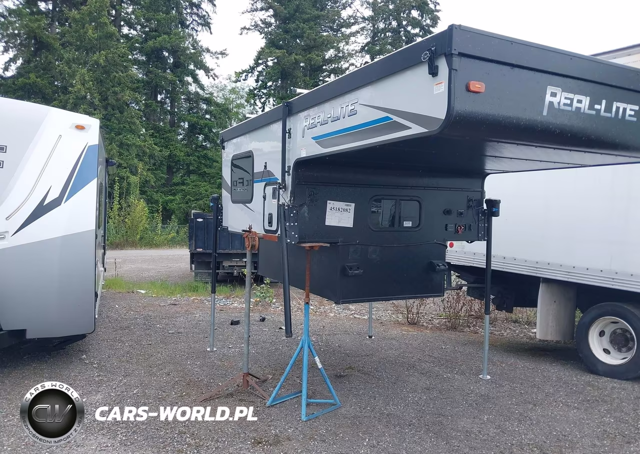 2023 Palomino Real-Lite