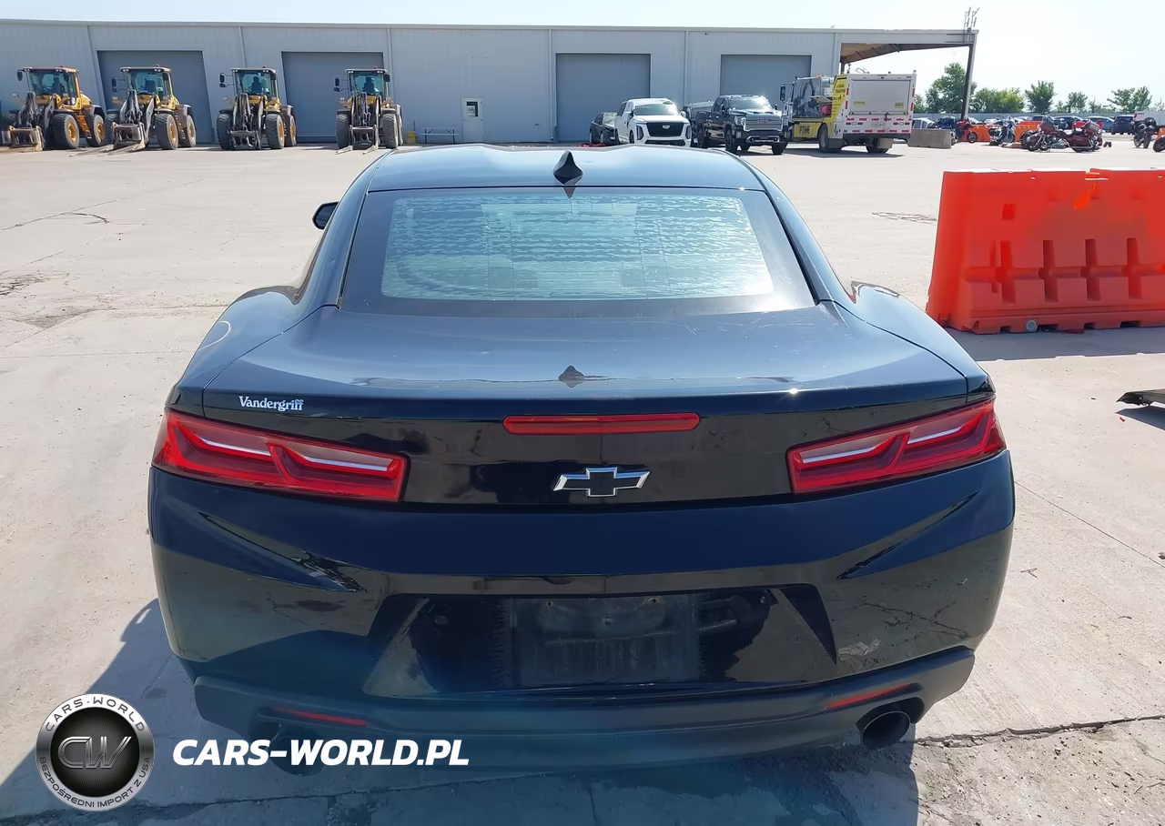 2018 Chevrolet Camaro 1Lt VIN:1G1FB1RX7J0146657 - 17