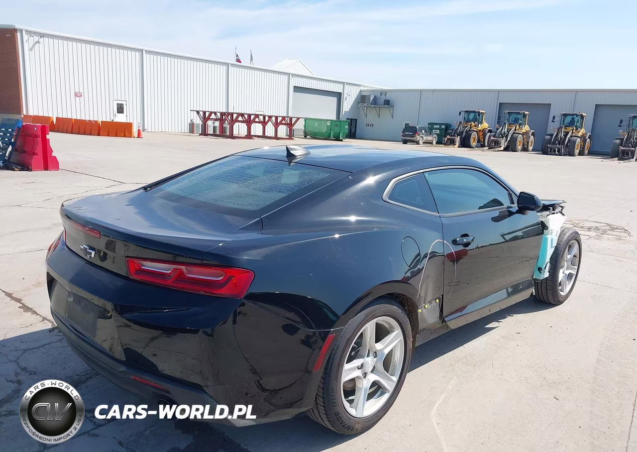 2018 Chevrolet Camaro 1Lt VIN:1G1FB1RX7J0146657 - 4