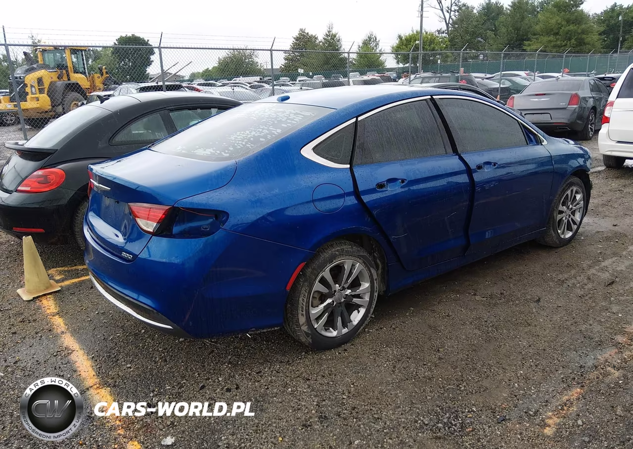 2016 Chrysler 200 Limited VIN:1C3CCCAB4GN129317 - 4