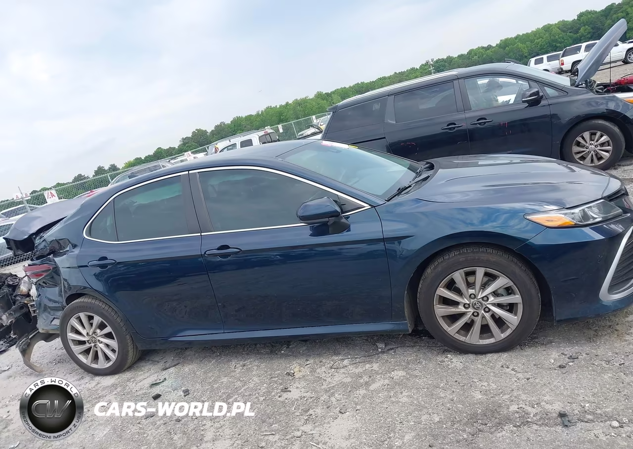 2021 Toyota Camry Le VIN:4T1C11AK6MU571177 - 14