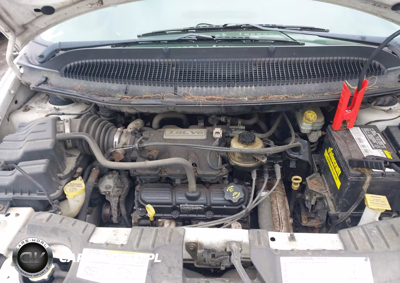 2005 Chrysler Town & Country Limited VIN:2C8GP64L85R156042 - 10