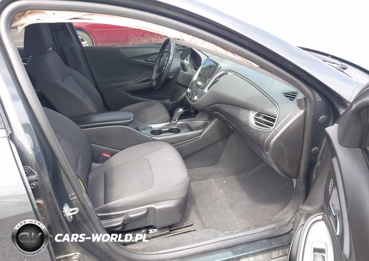2018 Chevrolet Malibu Lt VIN:1G1ZD5ST1JF123233 - 5