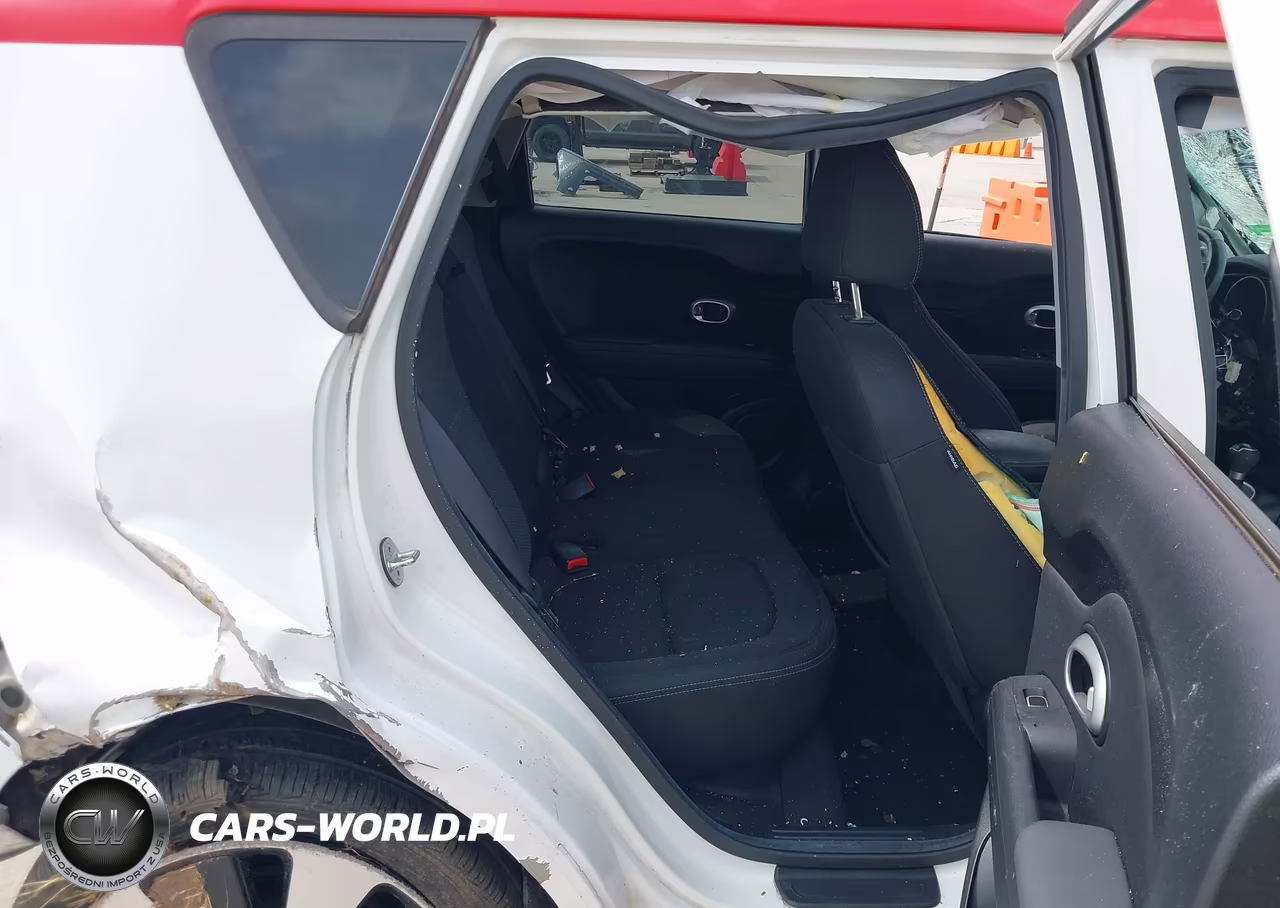 2018 Kia Soul + VIN:KNDJP3A55J7599742 - 8