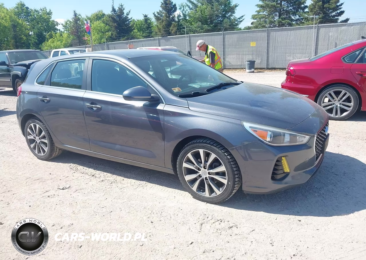 2019 Hyundai Elantra Gt – zdjęcie 1 z 17