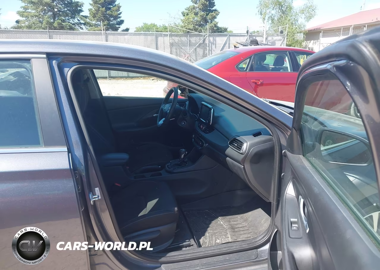 2019 Hyundai Elantra Gt VIN:KMHH35LE9KU094336 - 5